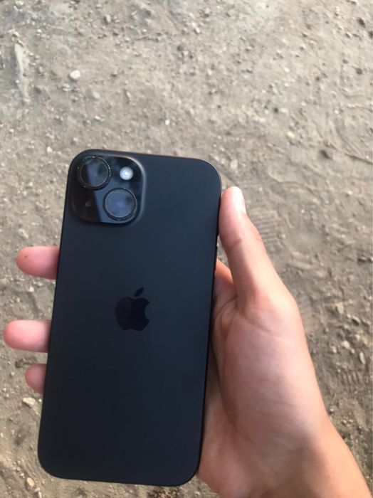 Продам айфон 15.