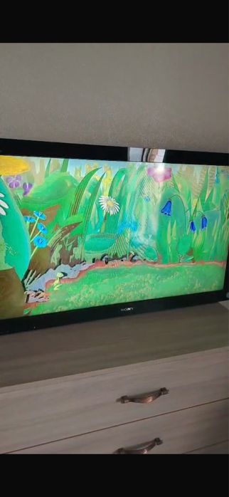 Продам телевизор sony bravia