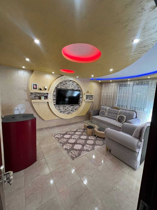 Продава се Къща в Карнобат - 192 кв.м за 1010 €/кв.м - Снимка #9