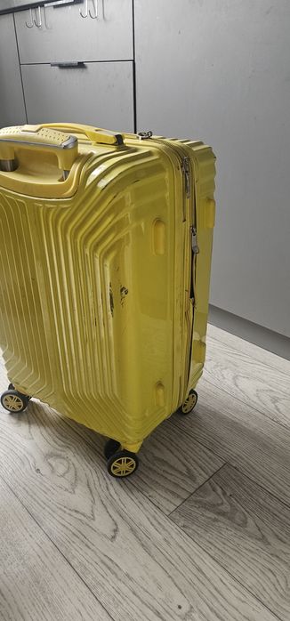 Продам небольшой чемодан