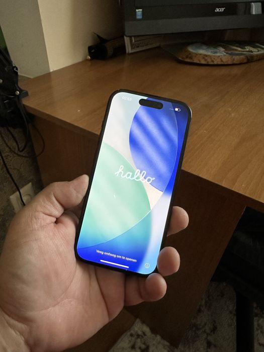 Продам Iphone 15