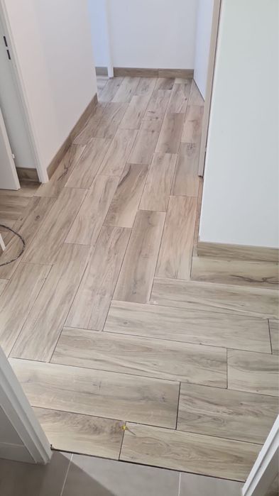Renovari interioare/ Zugraveli/ Gresie si faianta/ instalatii sanitare si apa