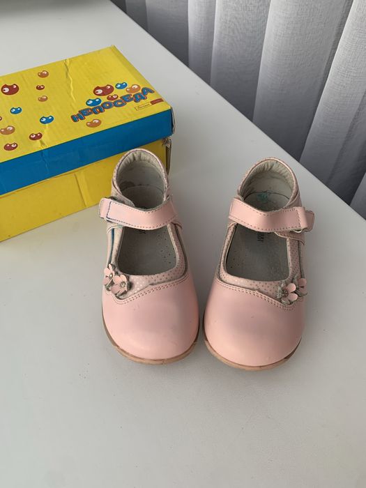 Туфли детские сандали 24 размер