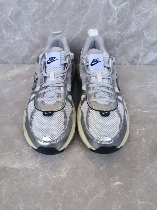 Nike V2K Run Summit White номер 44,5