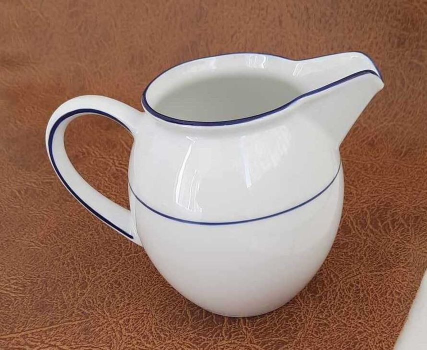 Порцеланови или керамични латиери, захарници и купа за супа