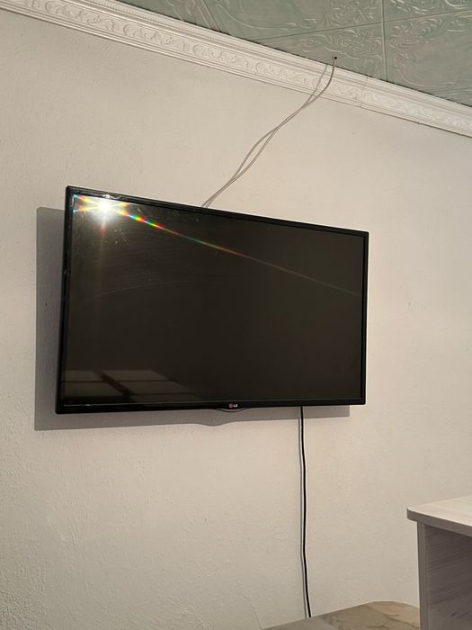Телевизор LG 110см