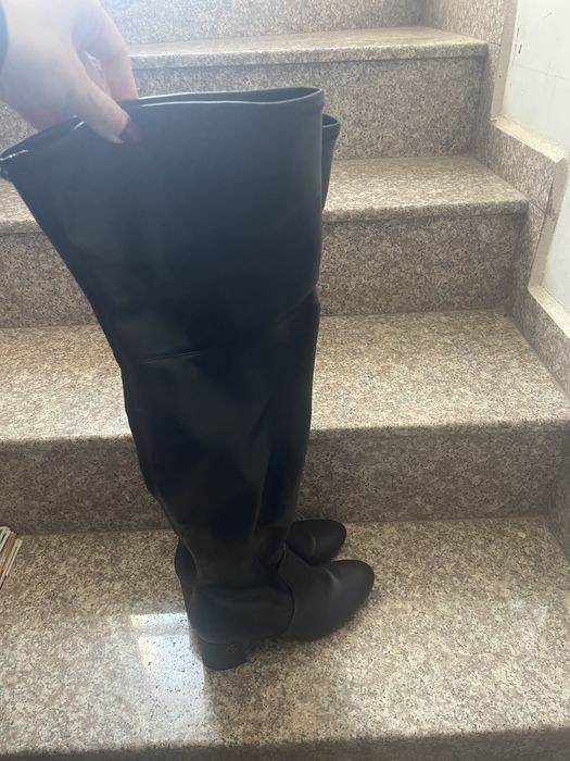 Ботуши над коляното Guess