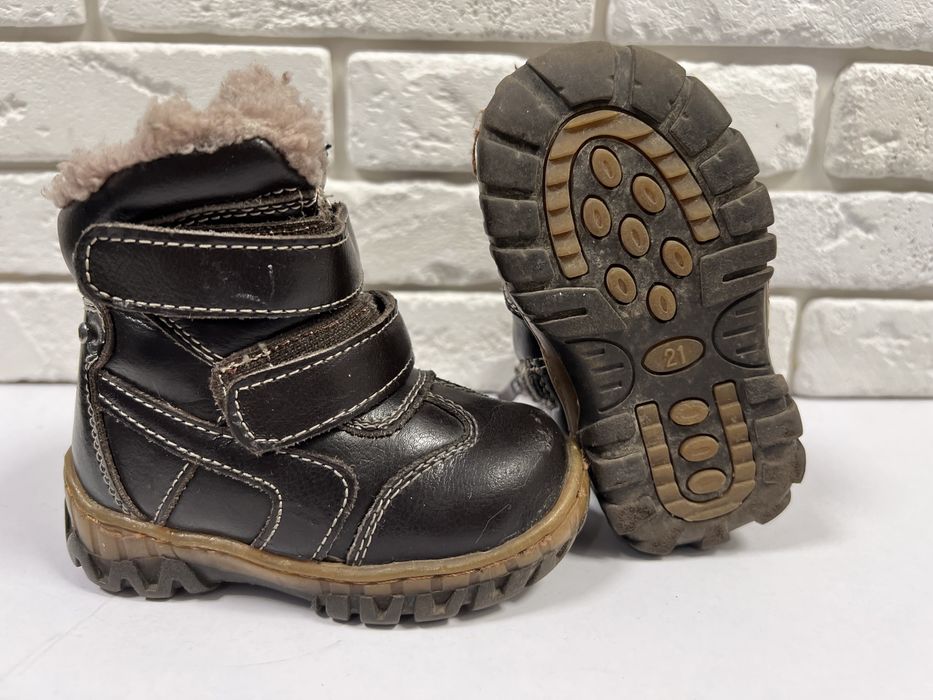 Продам детская обувь ботинки