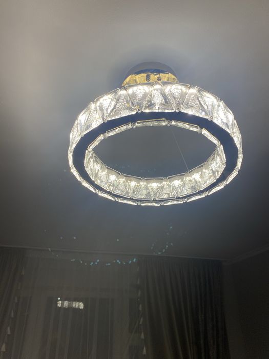 Люстра ( очень красивая )