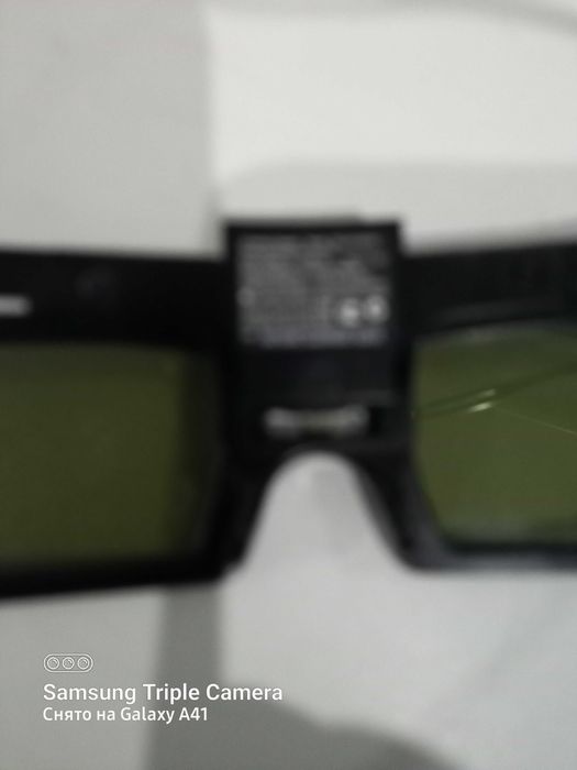 Продам двое  очков   3D