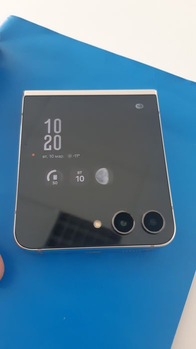 Продаётся Galaxy z flip5 512Gb
