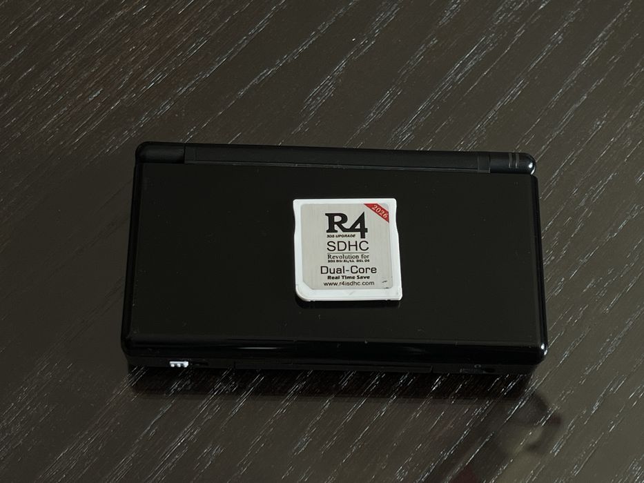 Nintendo DSLite R4 card