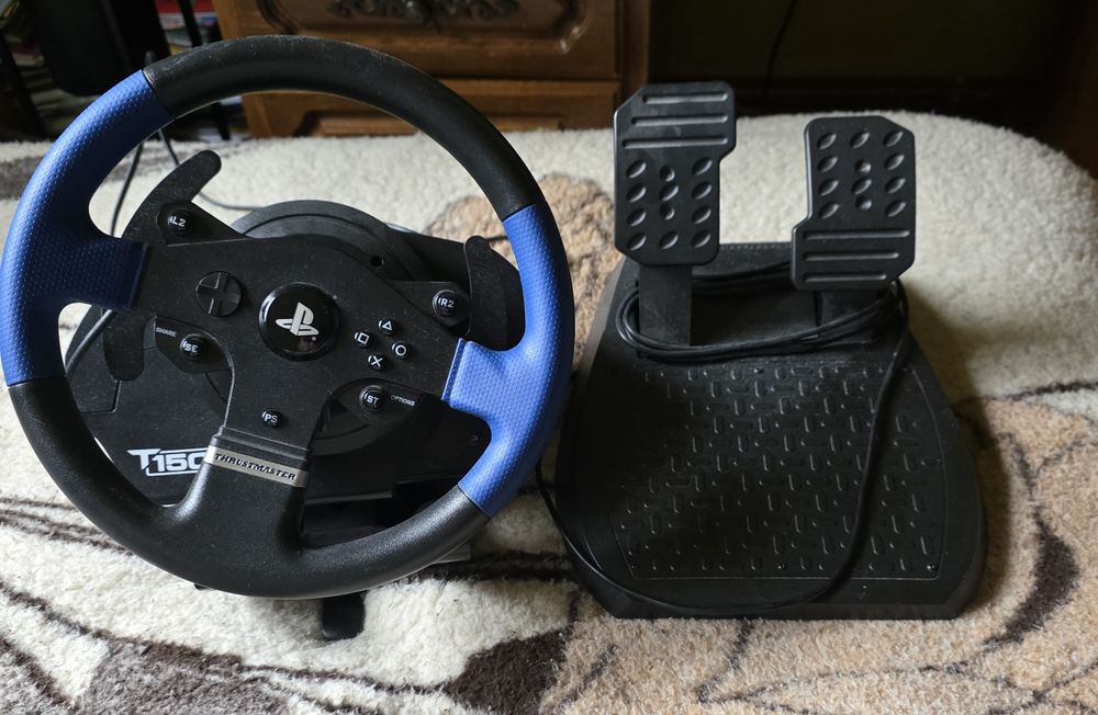 Volan gaming thrustmaster t150