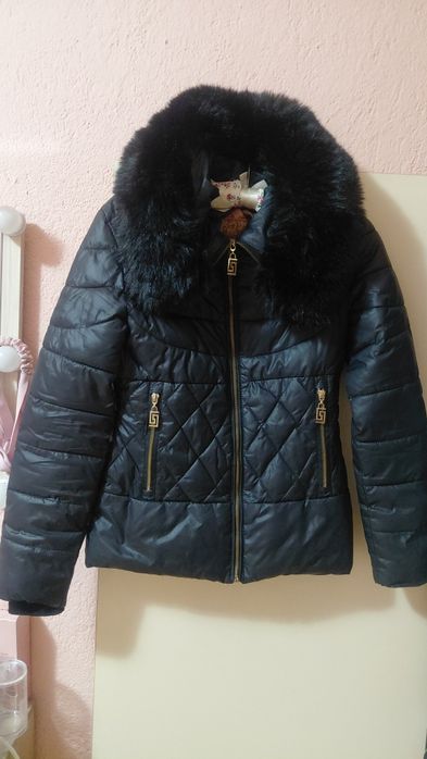 Преходно яке с качулка
