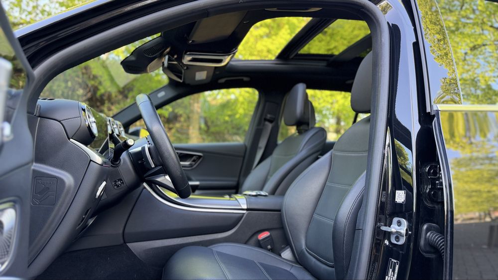 MERCEDES-BENZ GLC 300d 4MATIC AMG Line Premium Plus 07/2023 | Mild Hybrid 48V | 292 CP | 4MATIC | Full istoric Mercedes | Fără revopsiri