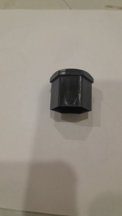 Продам колпачки на болты