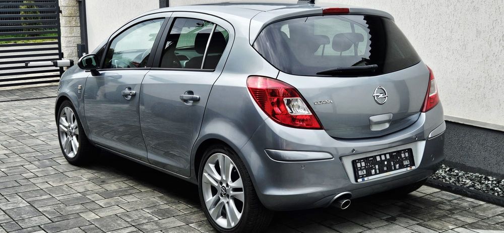 Opel Carsa D     1.4 Benzina  *Incalzire volan*