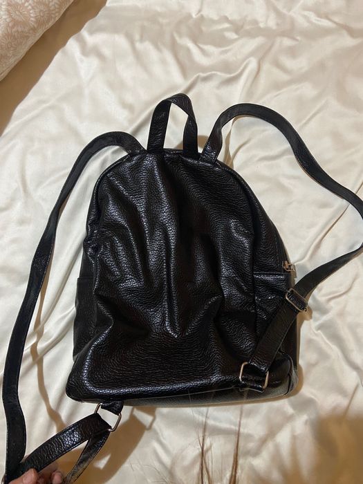 Дамска раница  .