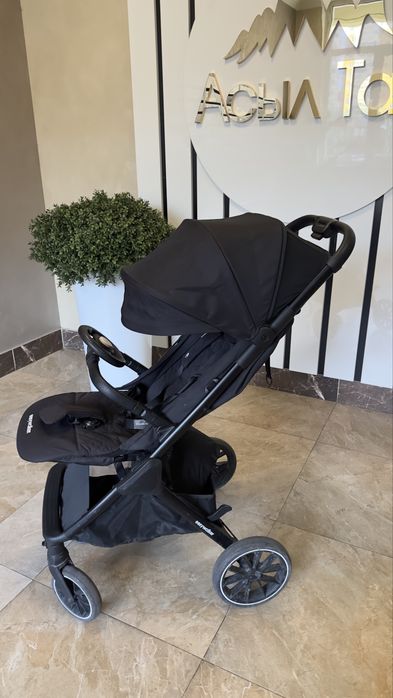 Коляска Easywalker Jackey