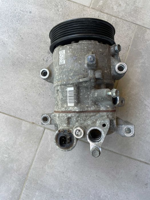 Compresor AC Toyota Corolla/ Auris 1.6 Denso 6SES14C + Evaporator bord
