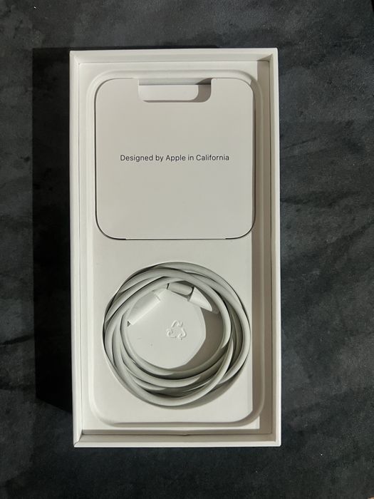 iPhone 13 - Blue