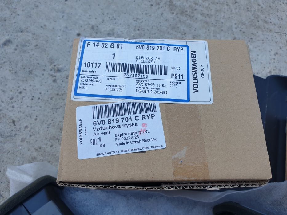 Guri aerisire interior Skoda Fabia 3