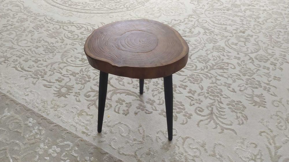 Столик дизайнерский