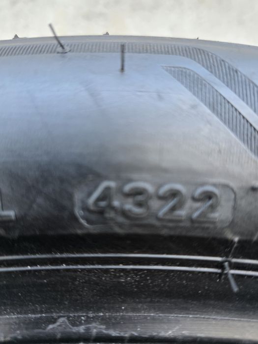 Vând două anvelope de vara Bridgestone alenza  275 40 20 dot4322