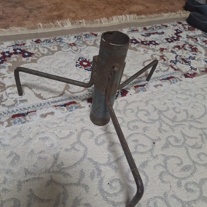 Подставка под ёлку