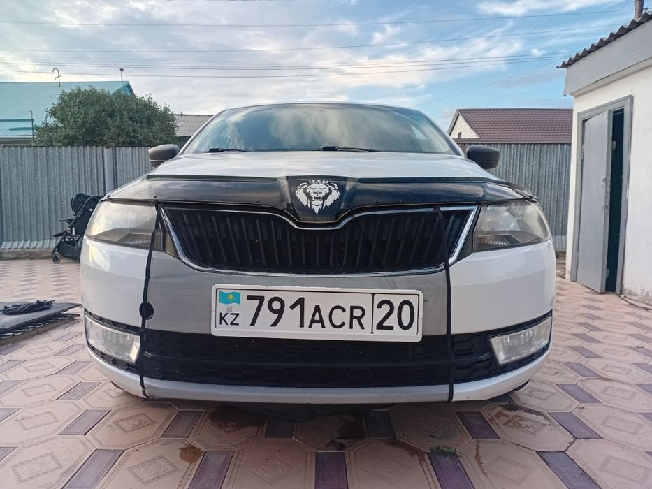 Продам SKODA RAPID 2013год