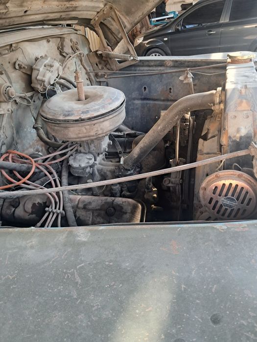 Gaz 5327, yuk mashinasi