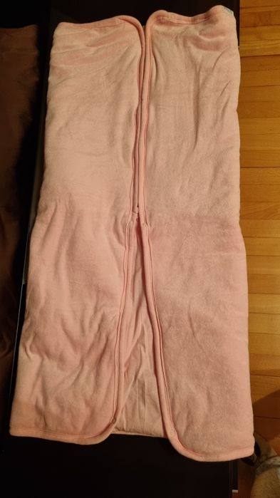 Paturica bebe fetita