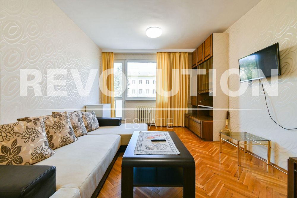 Тристаен апартамент в ж.к. Медицинска академия