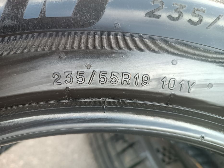 235/55/19 Michelin Дот 4523