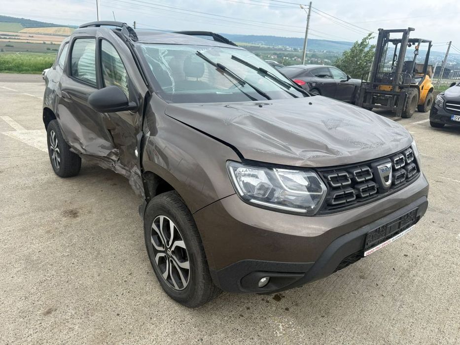 Dezmembrez Dacia Duster 2 2018 maro 1.6 sce H4M 35000 km volan stanga