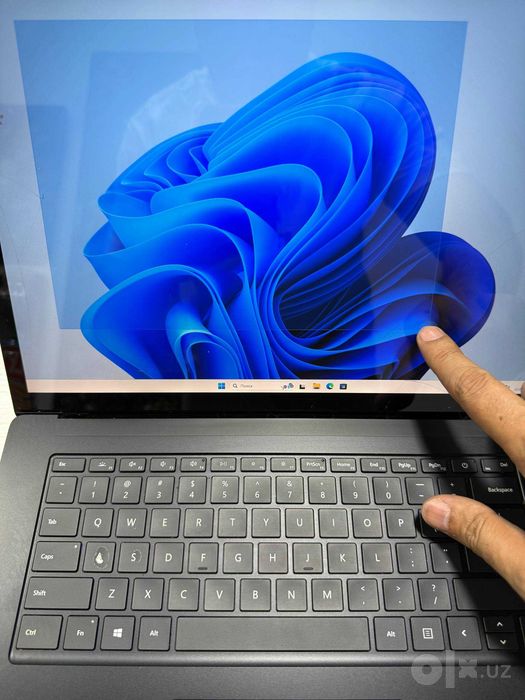 Мicrosoft Surface Laptop 3 15 2,5K IPS Sensor Core i5-1035G7 8GB/256GB