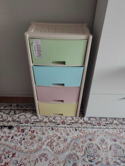 Комод продам пластик