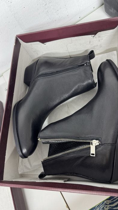 Полусапожки осенние, новые, итальянские.