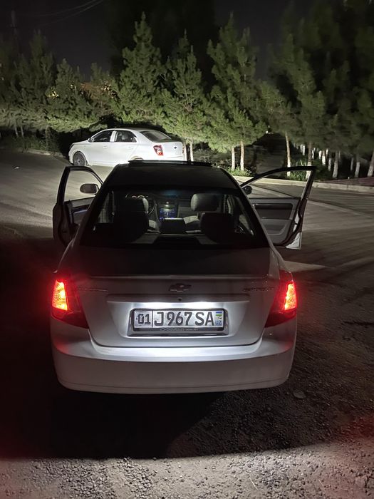 Laseti 1.8 sotiladi avtomat