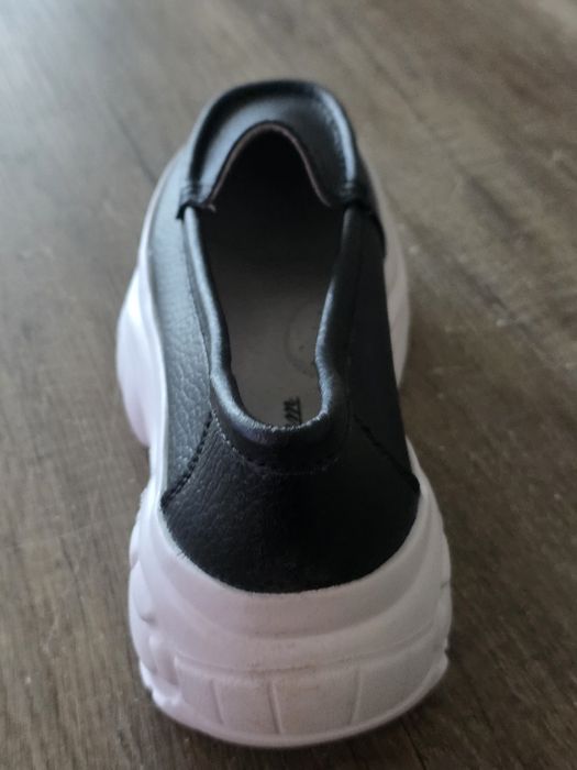 Мокасини тип лоуфари от естествена кожа с дебела подметка