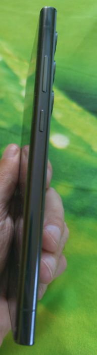 Samsung S23 Ultra 8+8GB RAM/256GB отличен!