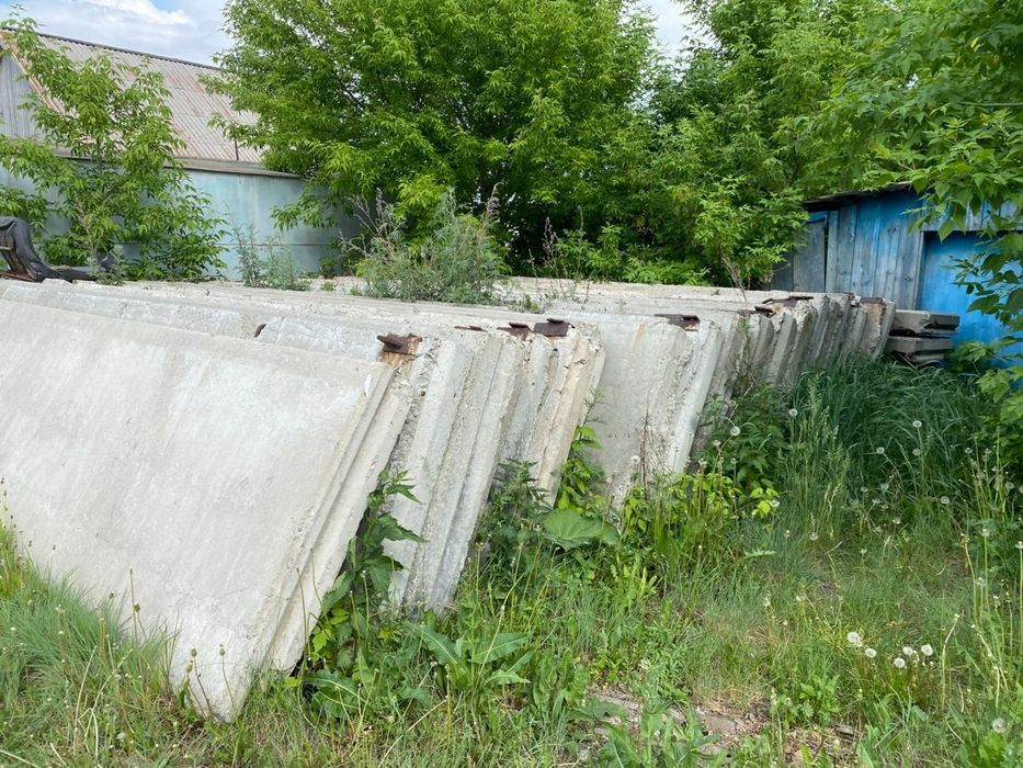 Стеновые плиты в отличном состоянии