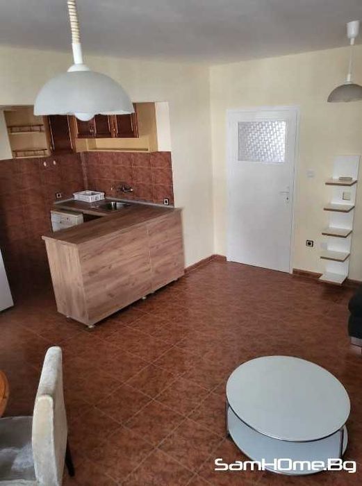 Дава се под наем Двустаен апартамент в Варна, Спортна зала - 60 кв.м за 459 € - Снимка #2