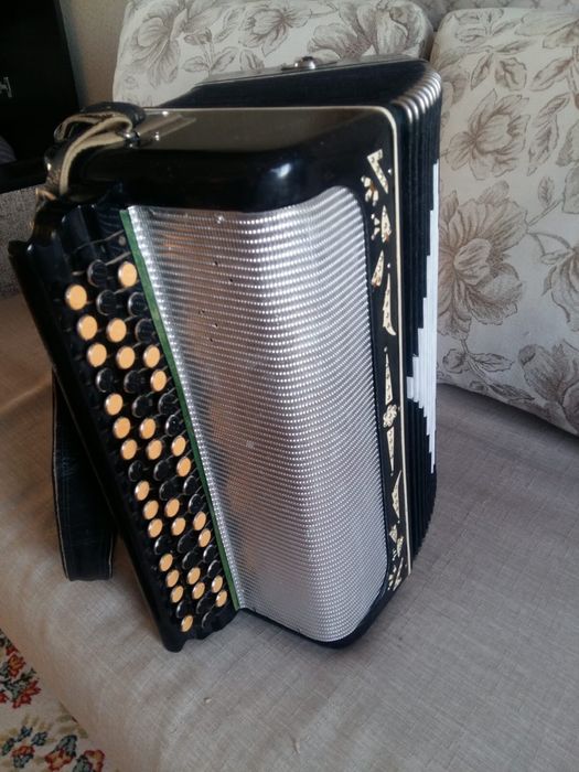 Продам баян