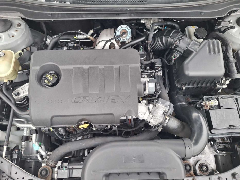 KIA Ceed - 1.6 CRDi - Climatronic / Pilot / Comenzi