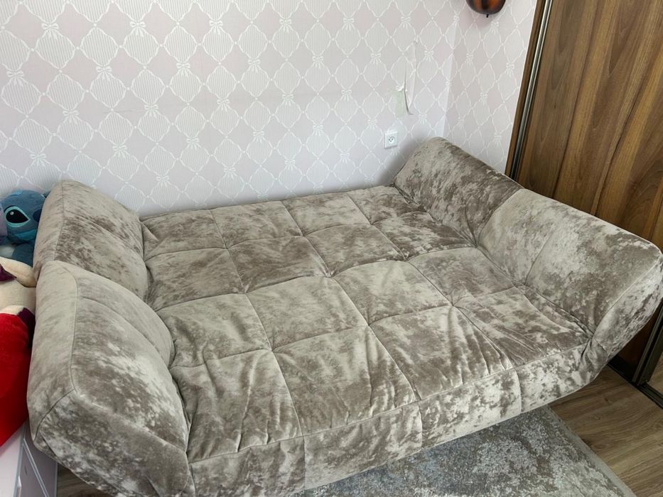 Продам Беларусский диван книжку