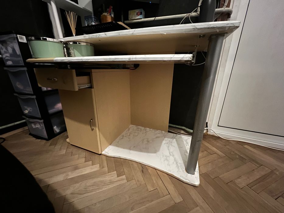 Бюро ученическо работно