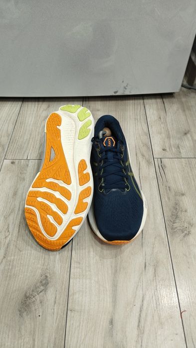 Asics mărimea  44.5
