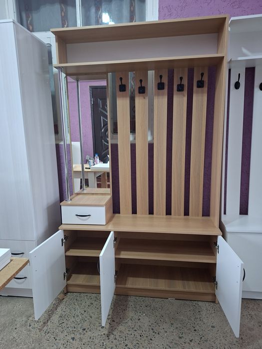 Прихожка новый ламинат