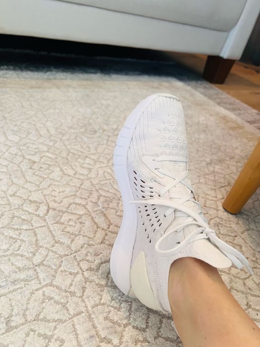 Trainers Under Armour